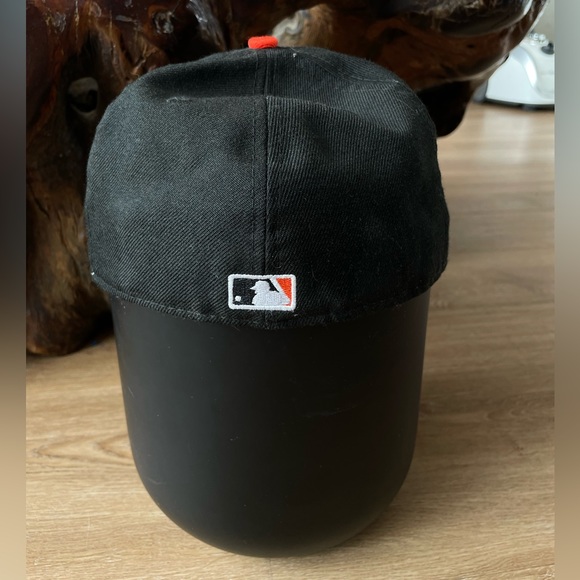 San Francisco Giants MLB Essential Black 9FIFTY Cap 2002 World Serious - Picture 7 of 16